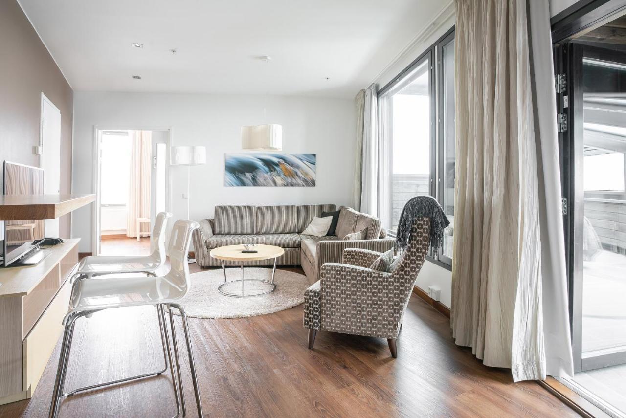 Deluxe Suite Sky